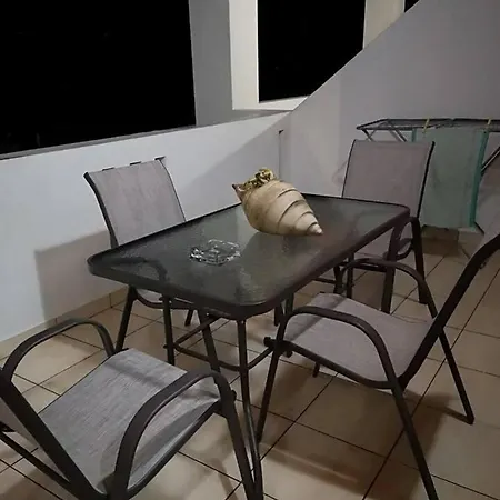 Apartment Poets Apertment In Armeos Masouri