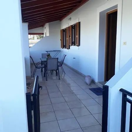 - Sleeps 5 - Parking - Private Terrace * Μασούρι