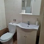 - Sleeps 5 - Parking - Private Terrace